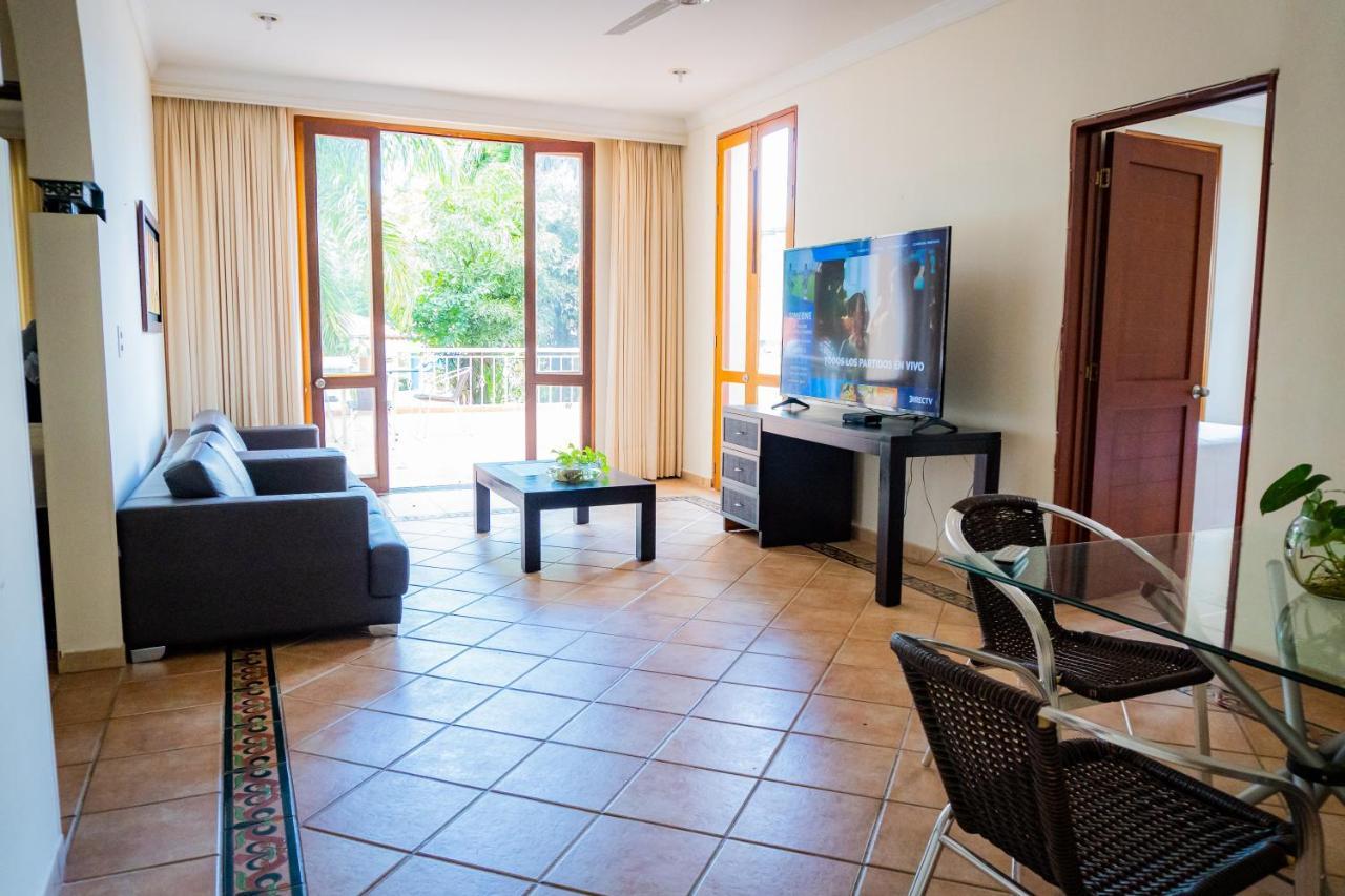 Hotel Penon Suites Girardot Exteriör bild