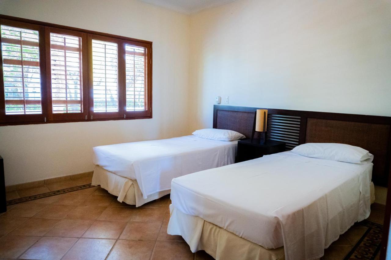 Hotel Penon Suites Girardot Exteriör bild