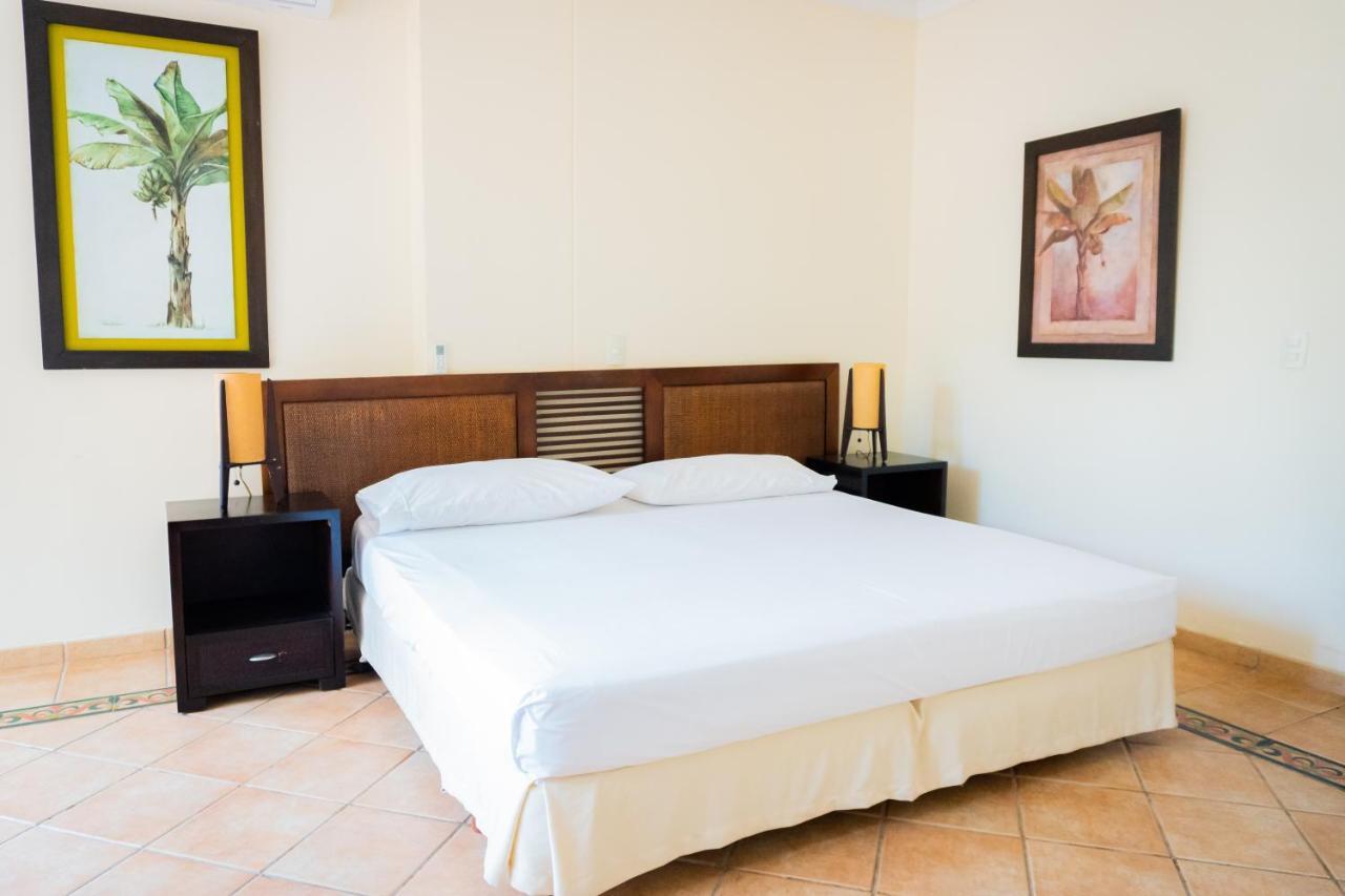 Hotel Penon Suites Girardot Exteriör bild