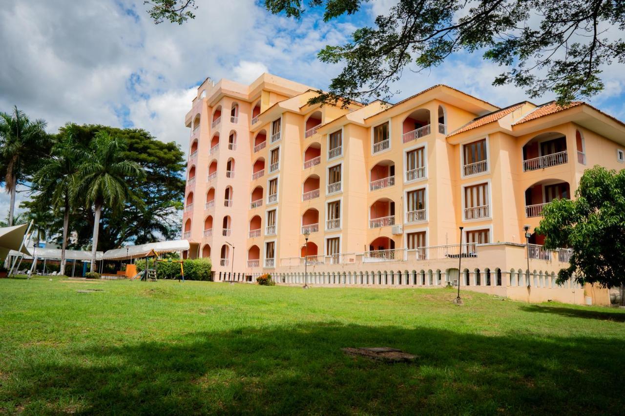 Hotel Penon Suites Girardot Exteriör bild