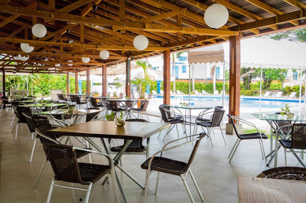 Hotel Penon Suites Girardot Exteriör bild